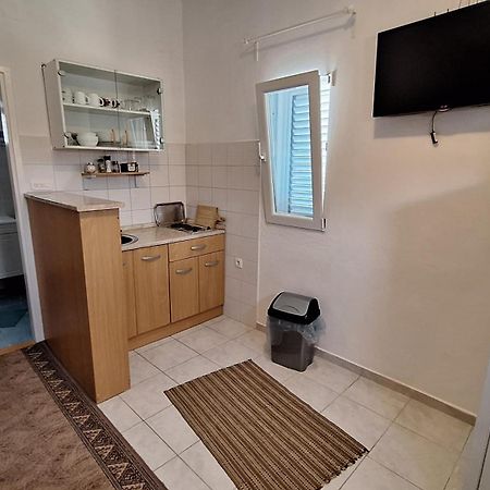 4 Adriatic Apartment Pag Pag Town Zewnętrze zdjęcie